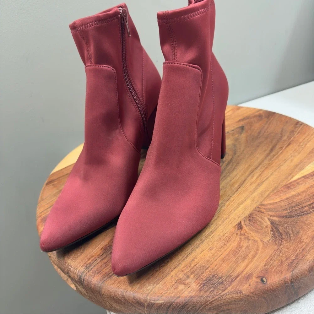 Alex Marie Womens Burgundy‎ Stretch Fabric Pointed Toe Block Heel Ankle Boots 9M